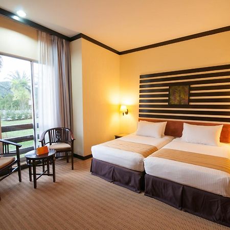 Hotel Felda Residence Hot Springs Sungkai Exterior foto