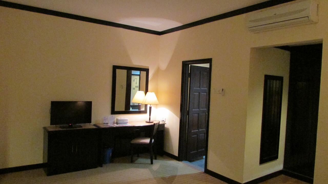 Hotel Felda Residence Hot Springs Sungkai Exterior foto