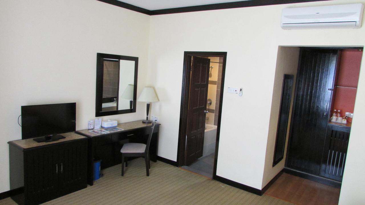 Hotel Felda Residence Hot Springs Sungkai Exterior foto